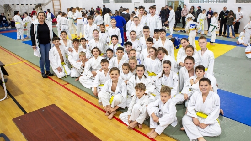 Succese remarcabile pentru “Clubul Copiilor Huedin” la ediția aniversară a concursului regional de judo